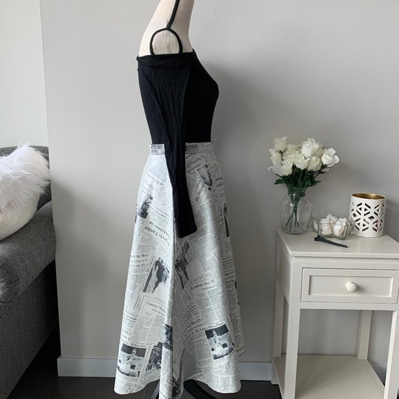 Women's Faux Leather Magazine Print Maxi Skirt - Picture 4 of 5